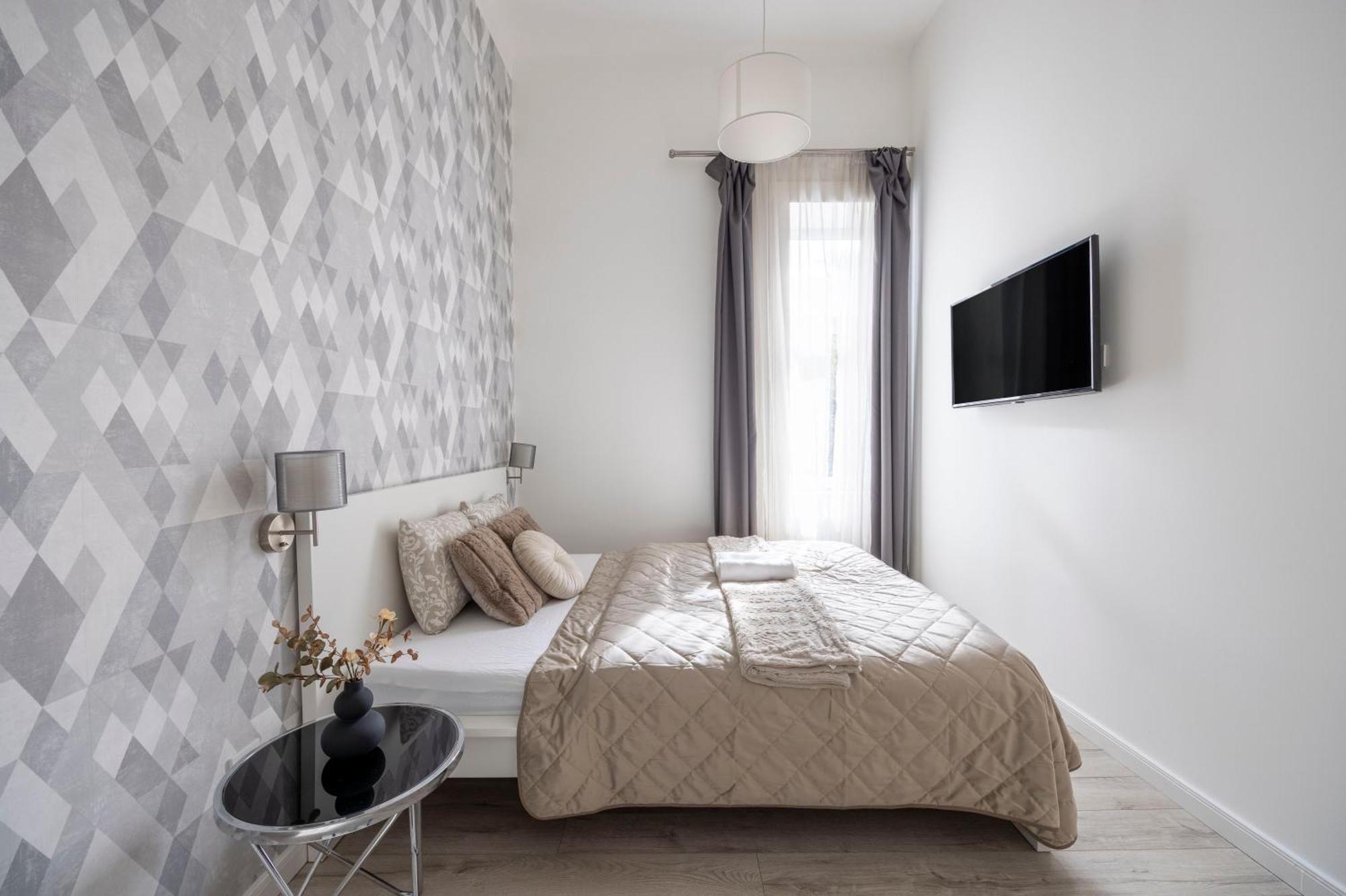Apartment Deluxe Grand W/ 5 Bedrms Budapest