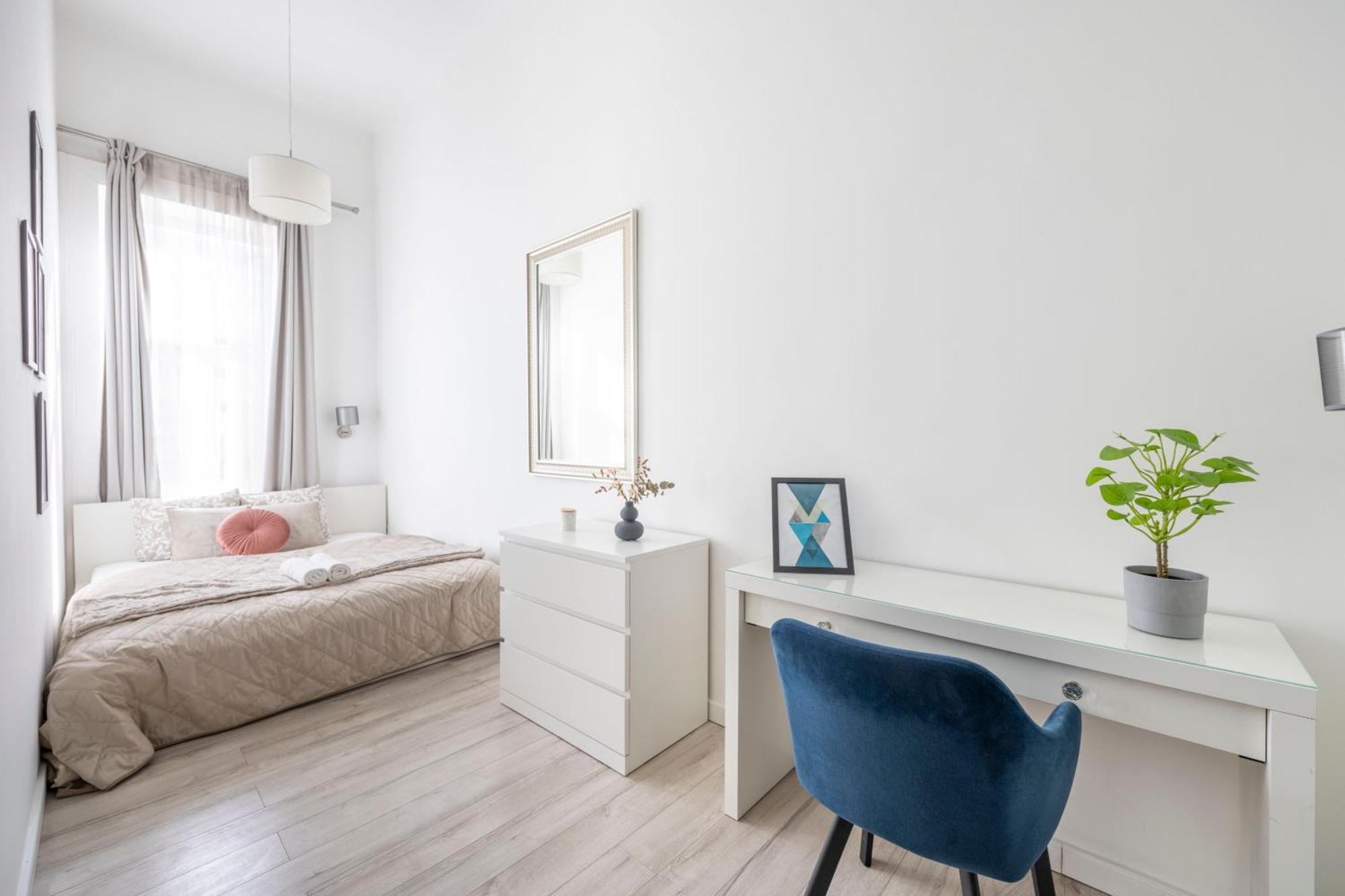 Apartment Deluxe Grand W/ 5 Bedrms *